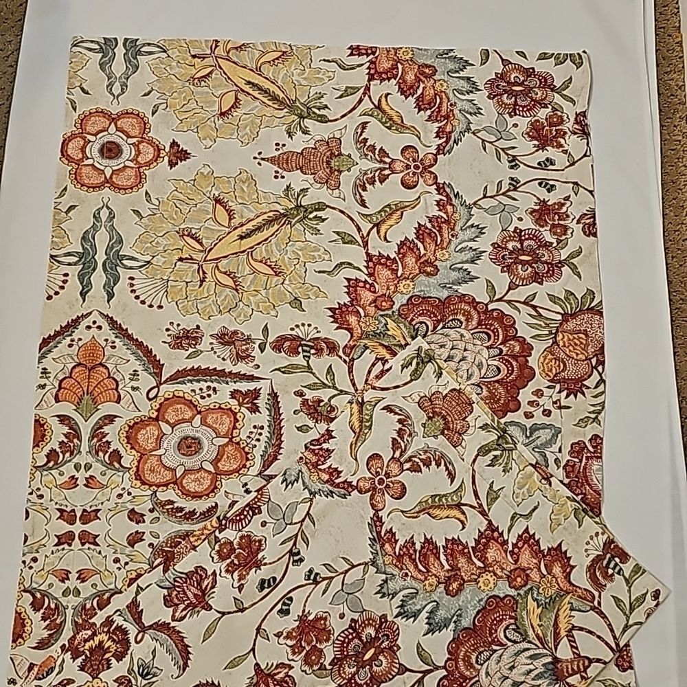 Pottery Barn‎ Pillow Shams 29" by 23"